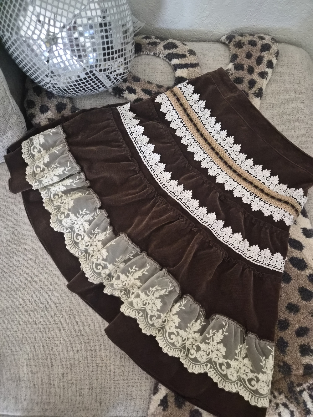Source Unknown Chocolate Brown Velvet Skirt with Cream Lace Trim